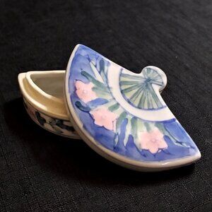 Vintage Blue and White Ceramic Fan Shaped Pink Floral Trinket Box Glazed